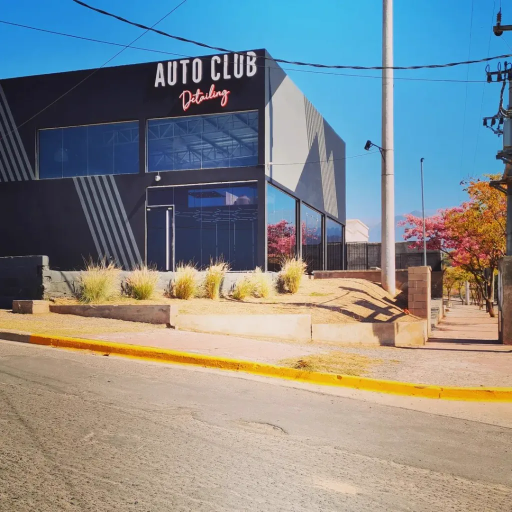 Local actual de Auto Club Detailing sobre Avenida Illia