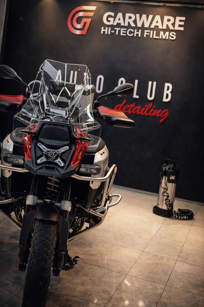 BMW GS Adventure con protección PPF Garware en Auto Club Detailing